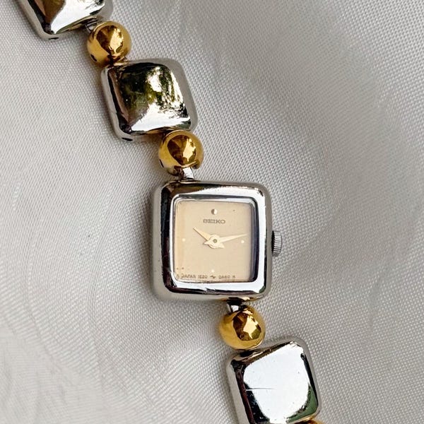 Seltene Seiko Petite Zifferblatt Uhr in zwei Tönen für Frauen; Zierliche Uhr