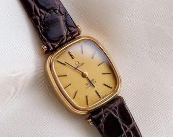 Near MINT Vintage OMEGA De Ville Cal 1377 Gold Tank Qz Mens Watch