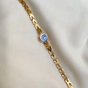 Vintage Seiko guldpläterade klockor med rubinfärgade accenter, unika armbandsdesigner; Present till henne bild 15