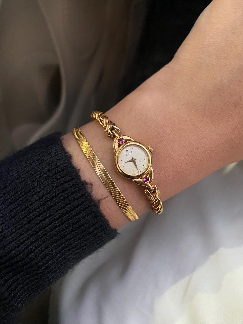 Vintage Seiko guldpläterade klockor med rubinfärgade accenter, unika armbandsdesigner; Present till henne 6. Seiko Rope Ruby