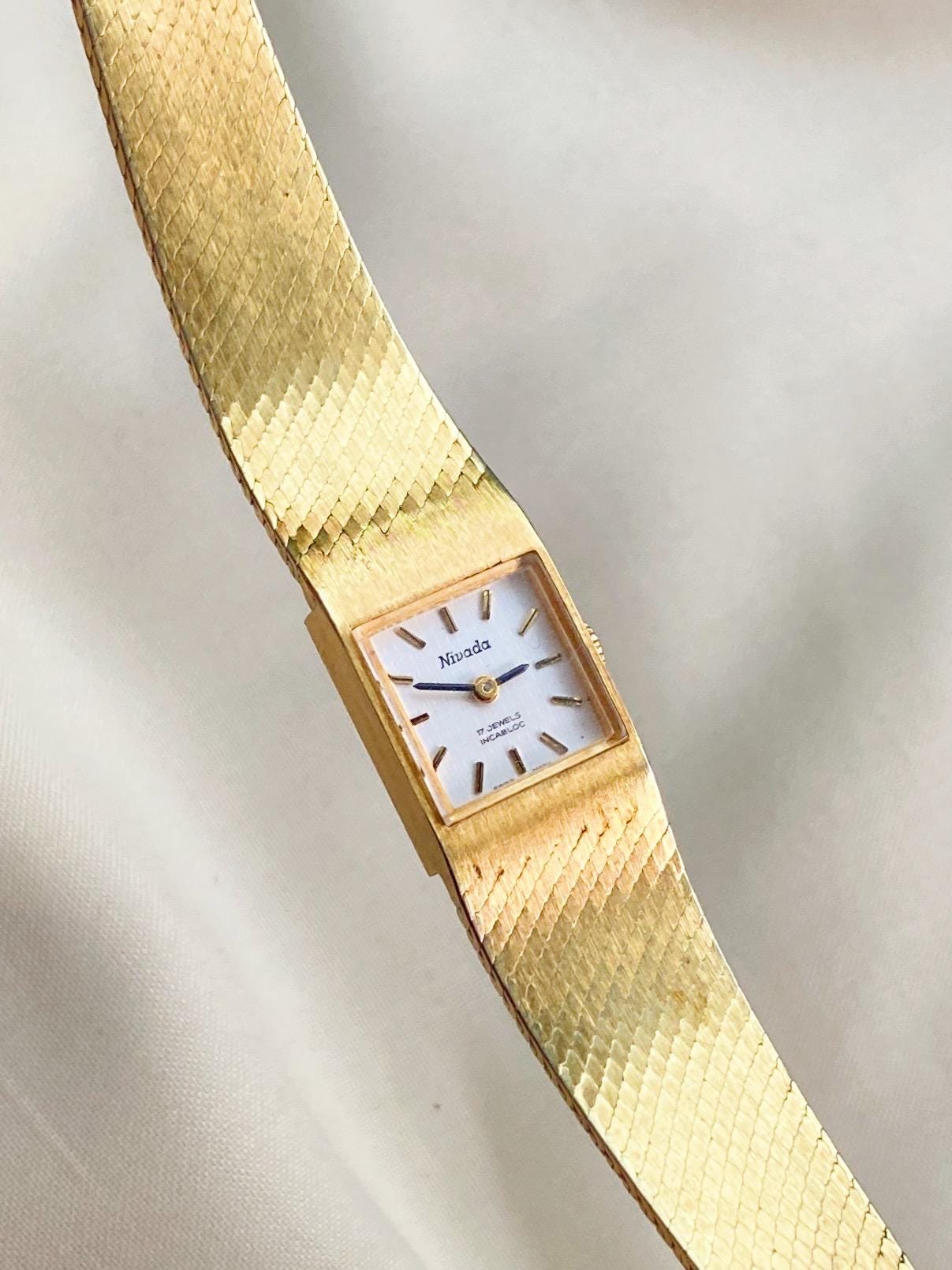Vintage nivada watch - Etsy 日本