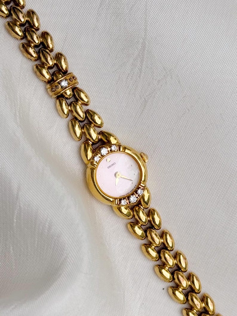 Vintage Seiko guldpläterade klockor med rubinfärgade accenter, unika armbandsdesigner; Present till henne 3.Seiko Diamond