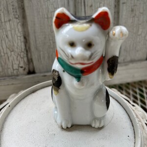 Maneki Neko Cat Figurine Good Luck Cat Waving Cat Vintage Cat