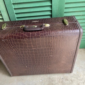 Vintage Alligator Suitcase  Sac à main, Objets, Valise