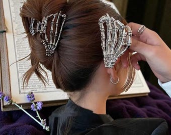 Pinza para el pelo con forma de mano de esqueleto, estilo gótico, de metal, con forma de calavera, accesorio vintage para Halloween, estilo alternativo.