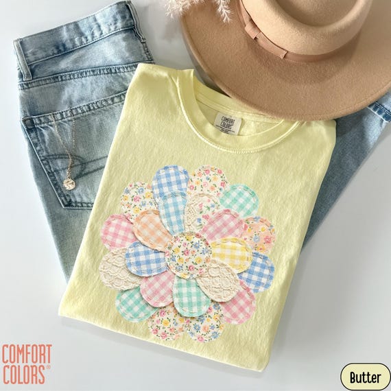 Comfort Colors® Faux Quilted Patchwork Daisy Shirt Floral Graphic