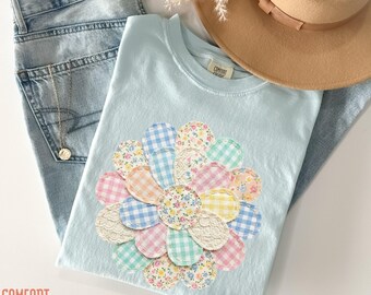 Comfort Colors® Faux Quilted Patchwork Daisy Shirt Floral Graphic