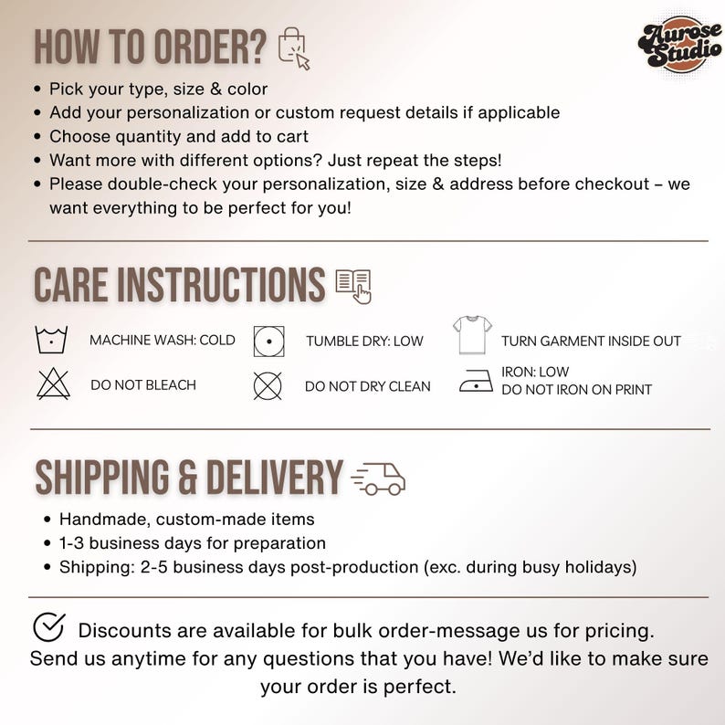 K&ouml;nnte beinhalten: Cremefarbene Grafik mit Text, der die Bestellung, Pflegehinweise und Versandinformationen erl&auml;utert. Enth&auml;lt ein Logo f&uuml;r Aurose Studio. Die Pflegehinweise umfassen Symbole f&uuml;r Waschen, Trocknen und B&uuml;geln.