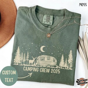 Camisa de acampada Comfort Colors® 2025, camisa familiar de acampada, camisetas de acampada a juego, acampada para chicas, vacaciones para chicas, regalo para amantes de los campamentos