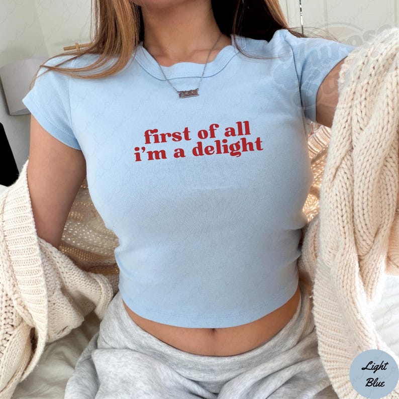 Camiseta de bebé "Primero que todo soy una delicia", divertida camiseta de bebé con meme de moda estilo Y2k de los 90, divertida camiseta de bebé con cita sarcástica y tendencia viral, regalo para ella imagen 6