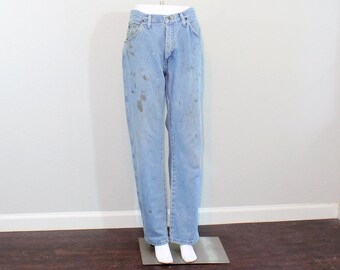 1990s Distressed Wrangler Light Wash Straight Leg High Rise Jeans // 32x32