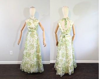 1970s Lorrie Deb Green Floral Maxi Dress with Huge Keyhole Back // Extra Small to Small