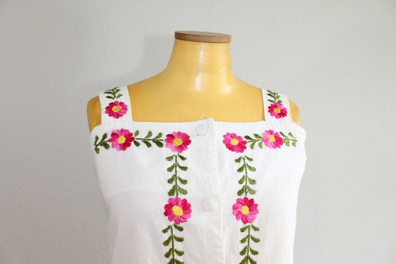 1990s Mexican White Floral Matching Top and Skirt… - image 2