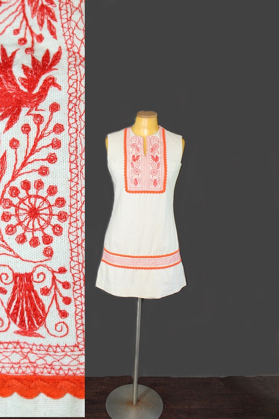 1960s Joseph Magnin Embroidered Birds Mini Dress /