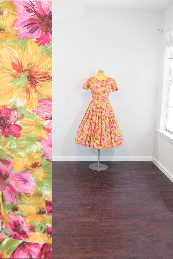 1950s Polished Cotton Floral Day Dress // Small