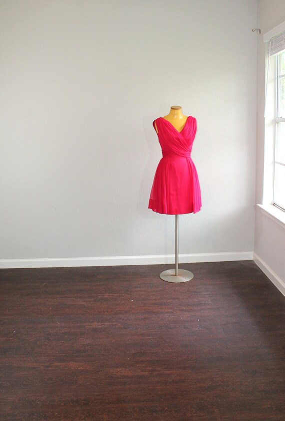 1950s Miss Elliette Hot Pink Silk Chiffon Party Dr