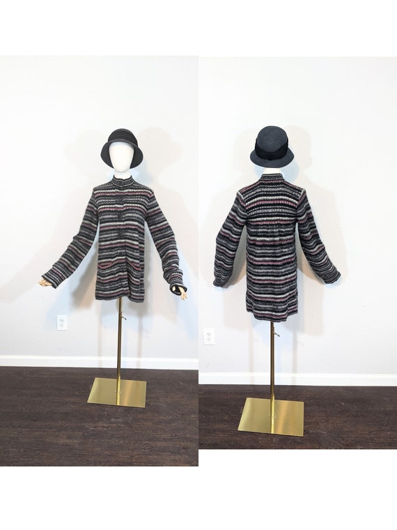 1970s Hand Knit Striped House Coat // Medium