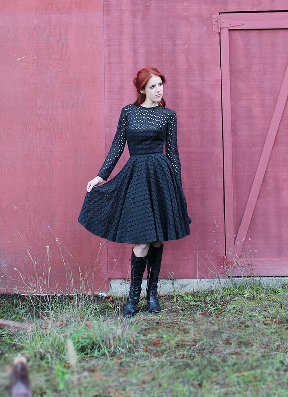 1950s Black Eyelet BOWS Party Dress // New Look /… - image 6