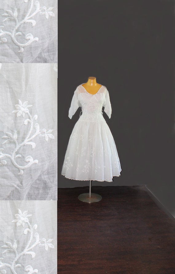 1950s White Embroidered Dress and Bolero Set // E… - image 1