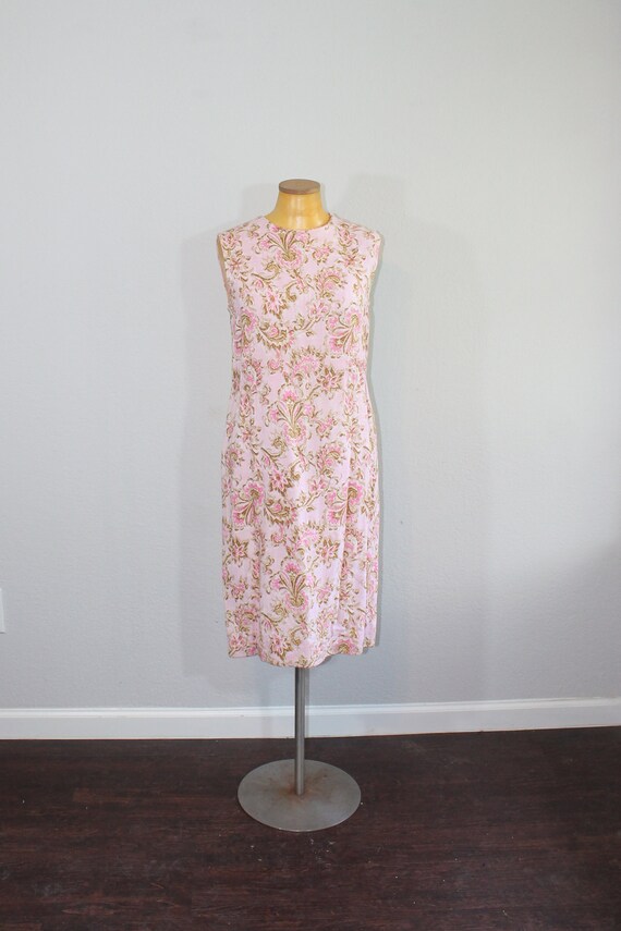 1960s Pink Floral Woven Shift Dress // Small to M… - image 4