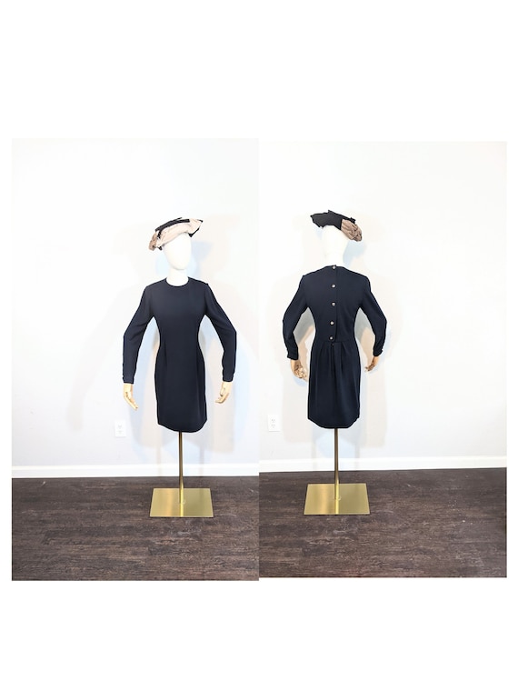 1980s Geoffrey Beene Navy Wool Shift Dress // Extr