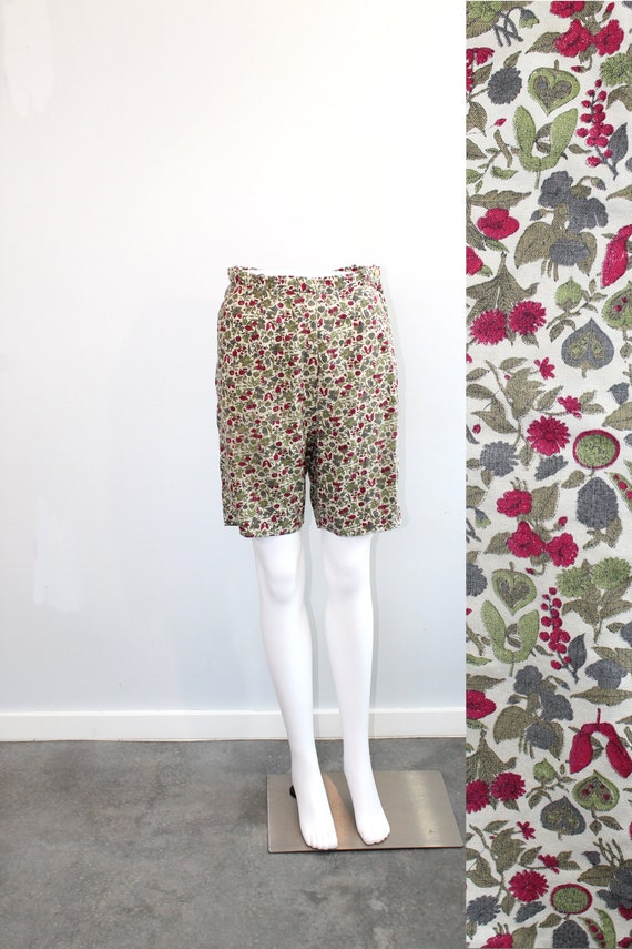 1960s Floral Cotton Long Shorts // Medium