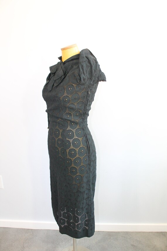 1950s Black Eyelet Lace Secretary Dress // Helen … - image 7