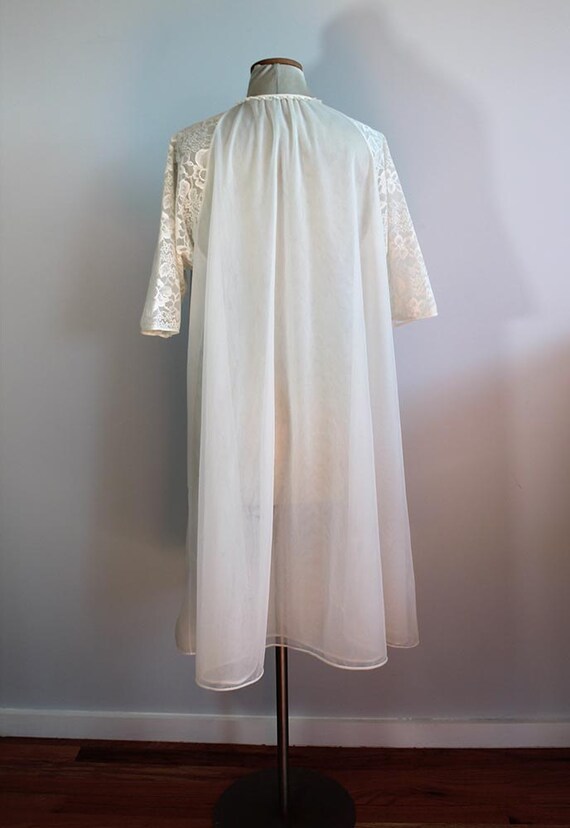 Retro White Robe 1960s Chiffon White Robe // One Size - Gem