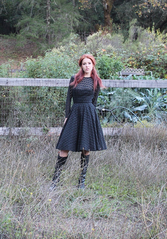 1950s Black Eyelet BOWS Party Dress // New Look /… - image 5