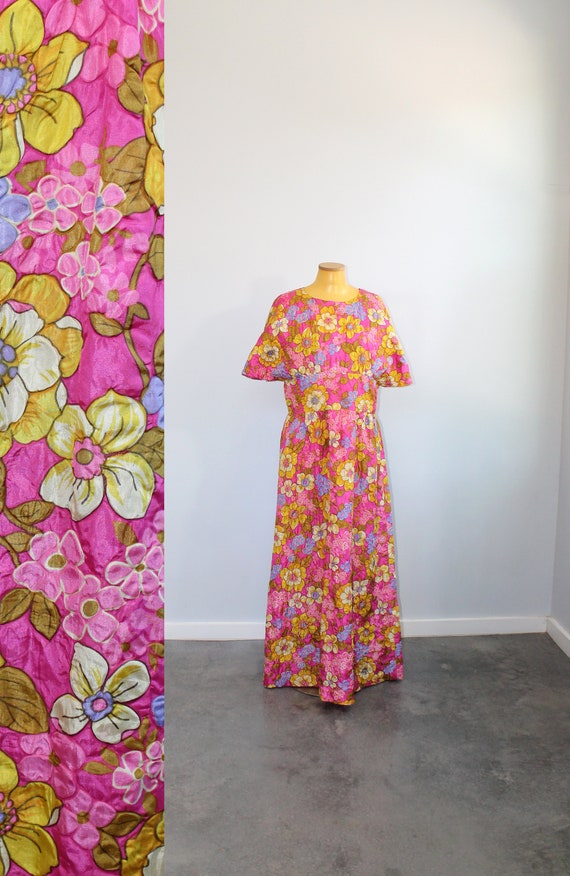 1960s Floor Length Flower Dress // Extra Large - image 1