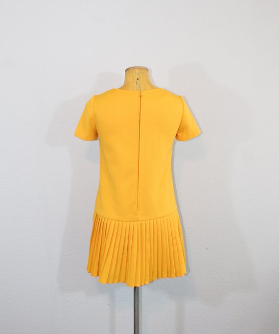 1960s Mustard Yellow Scooter Mini Dress // Extra … - image 4