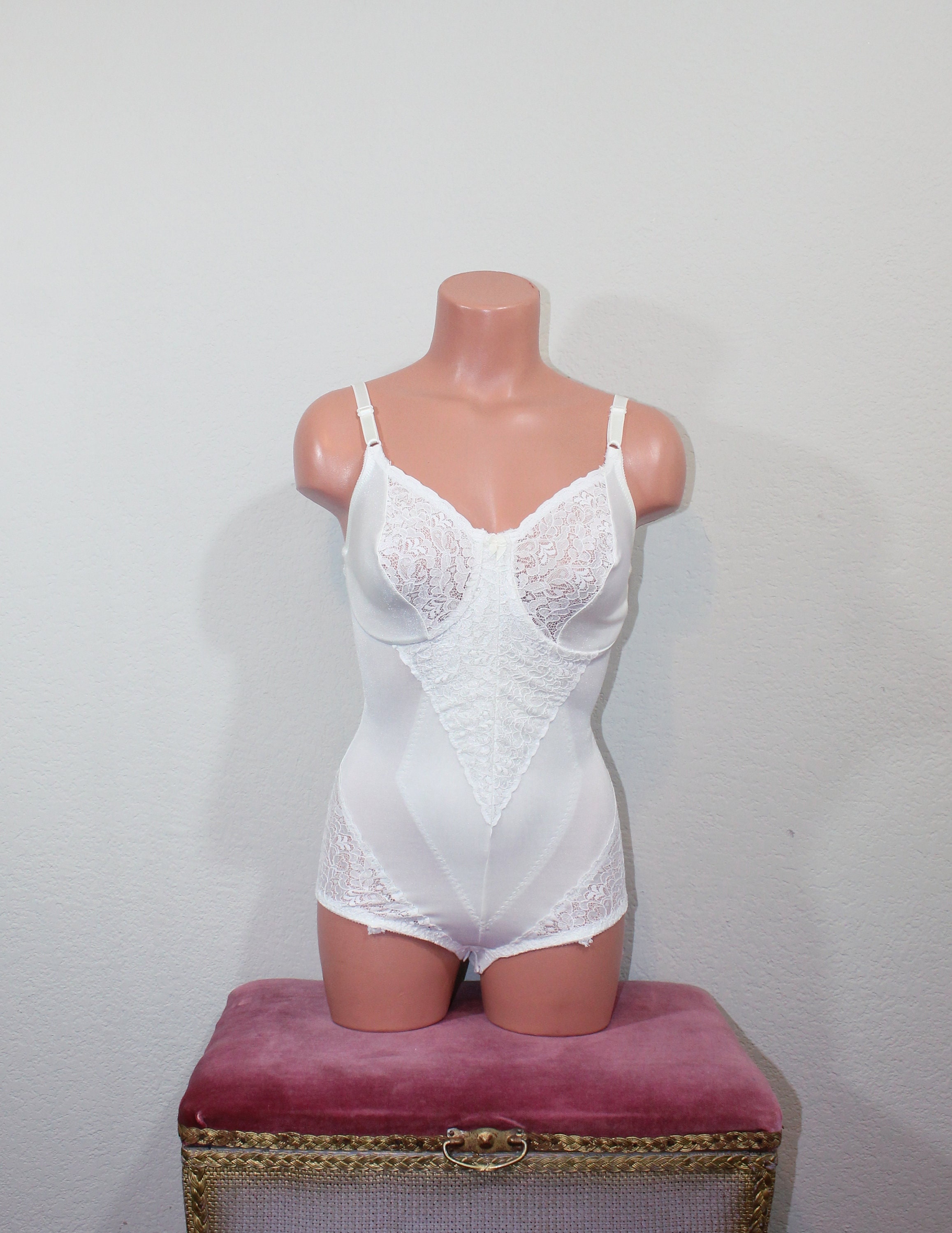 Vintage JCPenney Nice'N Spicy Antron III Nylon Soft Cup Lace Bra