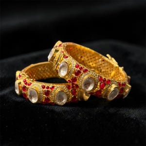 Red Kundan Bangles Set of 2, Gold Tone Polki Style Kada, Traditional Indian Bridal Jewelry, Ruby Red Wedding Bangles, Festive Jewelry Gift