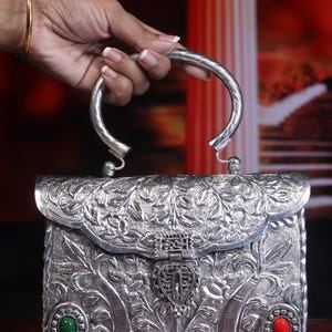 Handcrafted Silver Metal Handbag with Engraved Floral Motifs & Gemstone Accents – Vintage Ethnic Purse