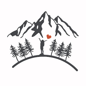 Könnte beinhalten: Schwarz-weiße Grafik eines Bergmassivs, Bäumen und einer Person mit erhobenen Armen. Ein rotes Herz schwebt über der Person. Das Design ist eine Silhouette, die Abenteuer und Naturverbundenheit suggeriert.