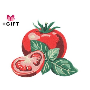 Puede incluir: Diseño bordado que presenta un tomate rojo entero, una rodaja de tomate y hojas verdes de albahaca. El diseño incluye el texto "+REGALO" con un icono de caja de regalo rosa, sugiriendo un tema de regalo. Fondo blanco.