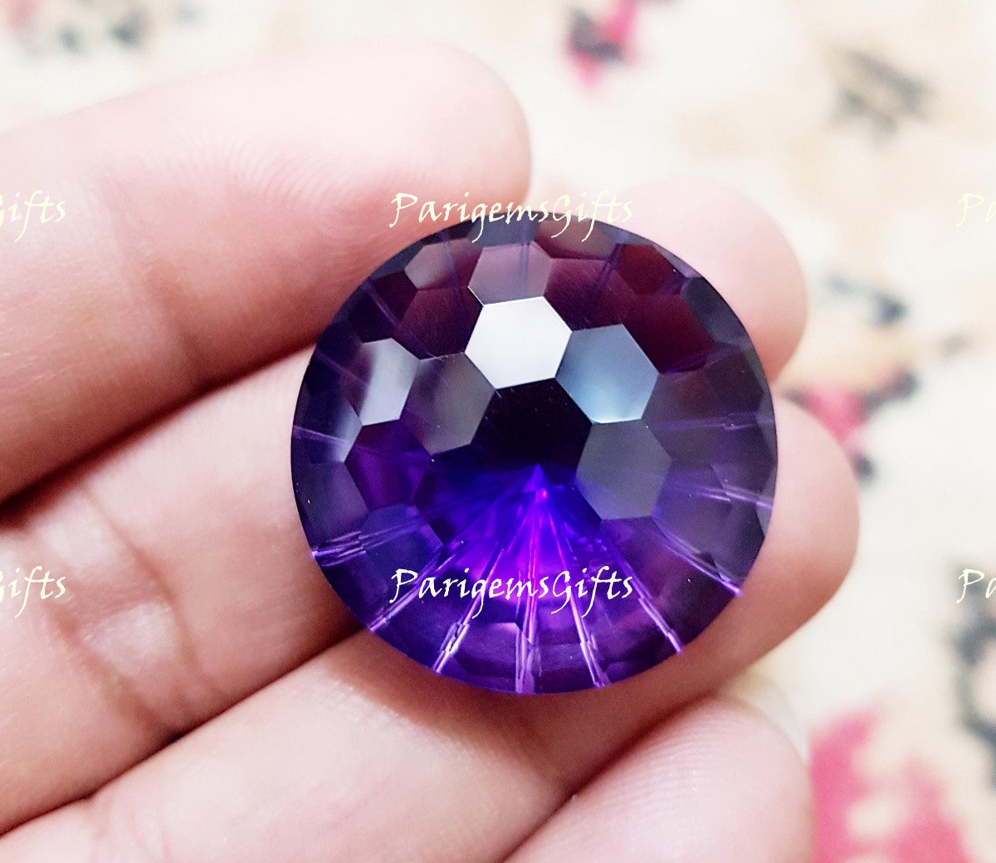 Améthyste de synthèse hydrothermale marquise 14x7 mm – Pierres Du Monde