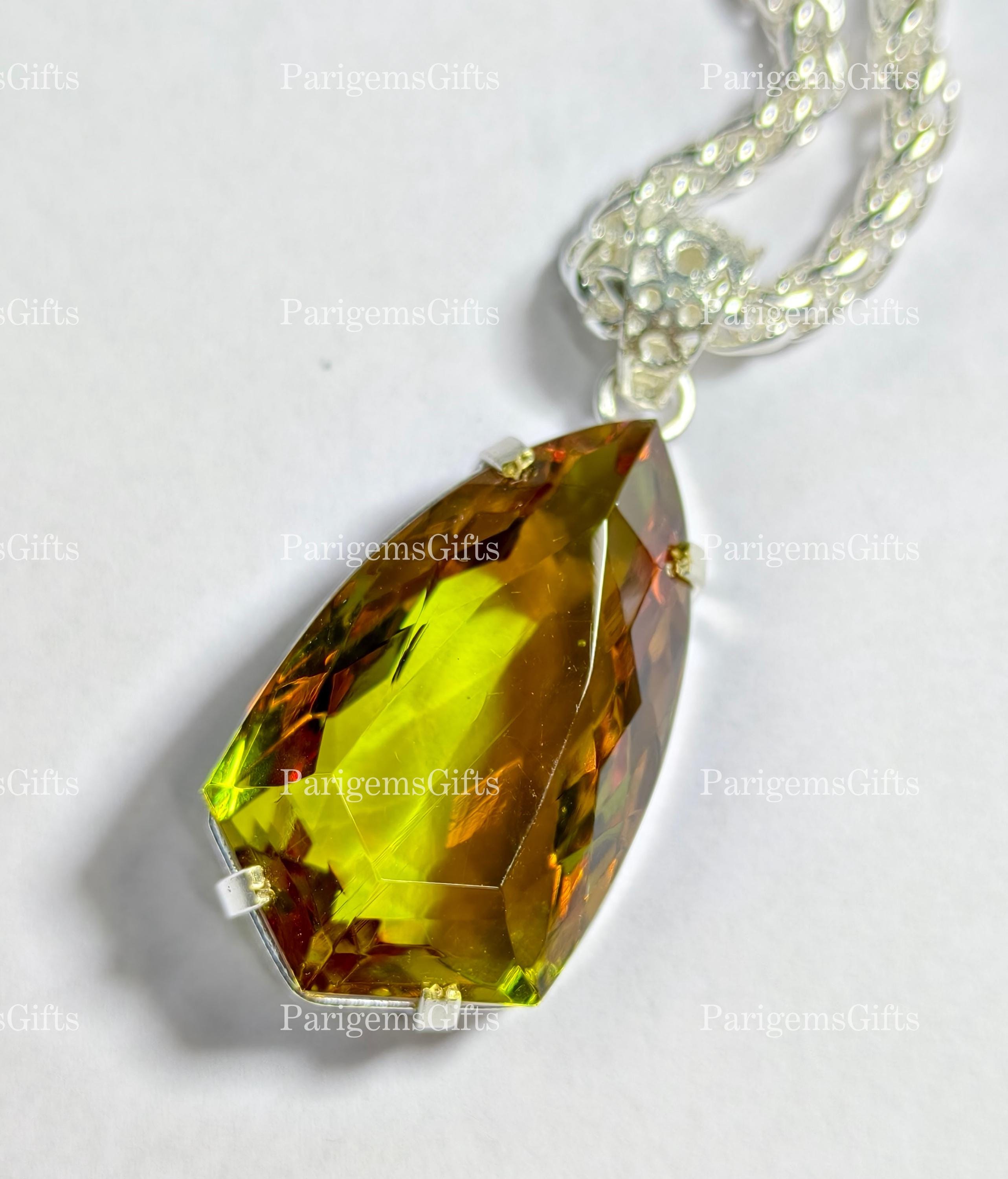 Zultanite necklace - Etsy 日本
