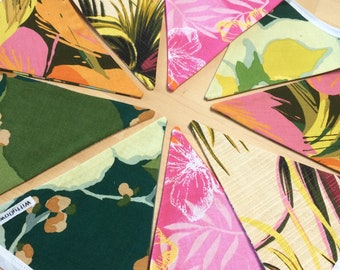 Retro TROPICAL Hawaiian Style Bunting 60s 70s Orange Yellow Pink Green Vintage fabric