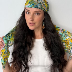 Pre-Tied Green Floral Bandana – Summer Headscarf for Women | Modest Headwrap with Velour Band | Lightweight Tichel with Elastic Back
