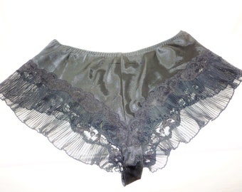 Van Raalte Accordion Pleated Ruffle Vintage Panty Lingerie Black Size XL