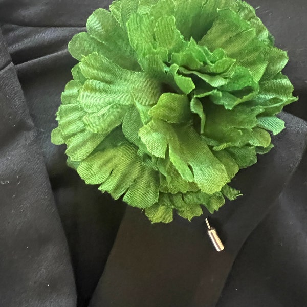 Green Carnation Stick Pin Oscar Wilde LGBTQ Pride Lapel
