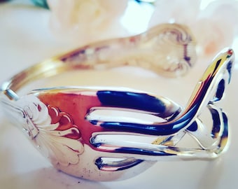Bracciale vintage con forchetta Kings Pattern, gioielli realizzati con posate riciclate