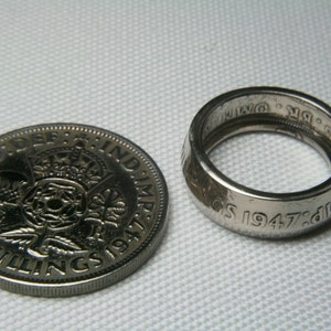 イギリス銀貨の指輪/TWO SHILLINGSリング☆ピアス,チャーム付き Two Shilling Ring - Etsy