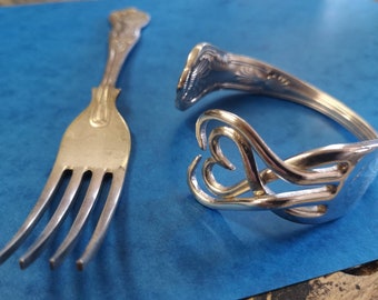 Vintage Kings pattern fork bracelet, chunky style, Quirky, recycled cutlery, upcycled vintage flatware, free gift included.