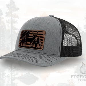 Deer with American Flag Patch – Patriotic Hunting Trucker Hat – Leatherette Patch