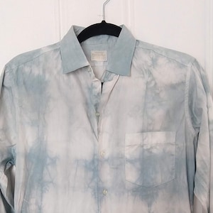 Soft Seafoam Blue Tie Die Button Down Shirt 14.5 inch Neck
