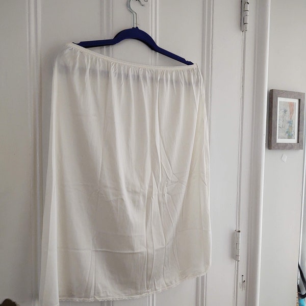 White Half Slip with Lace Trim Vasarette 2XL