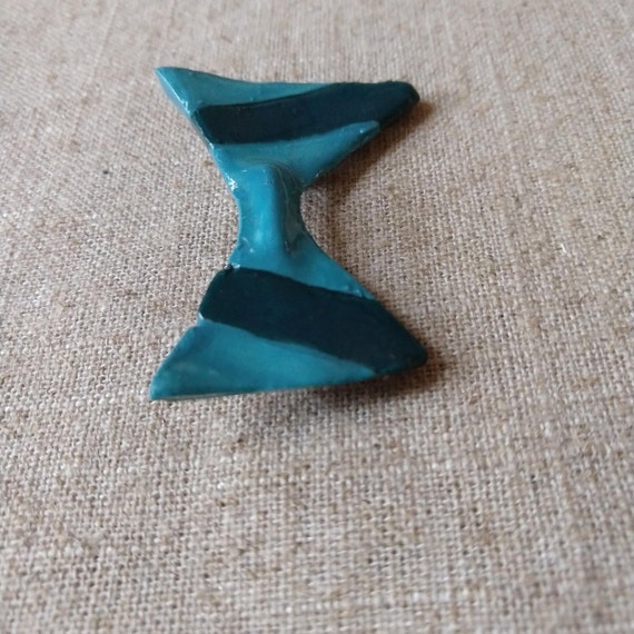 Weird Funky Bow Tie Pin 1980s Vintage Ceramic Bow… - image 3