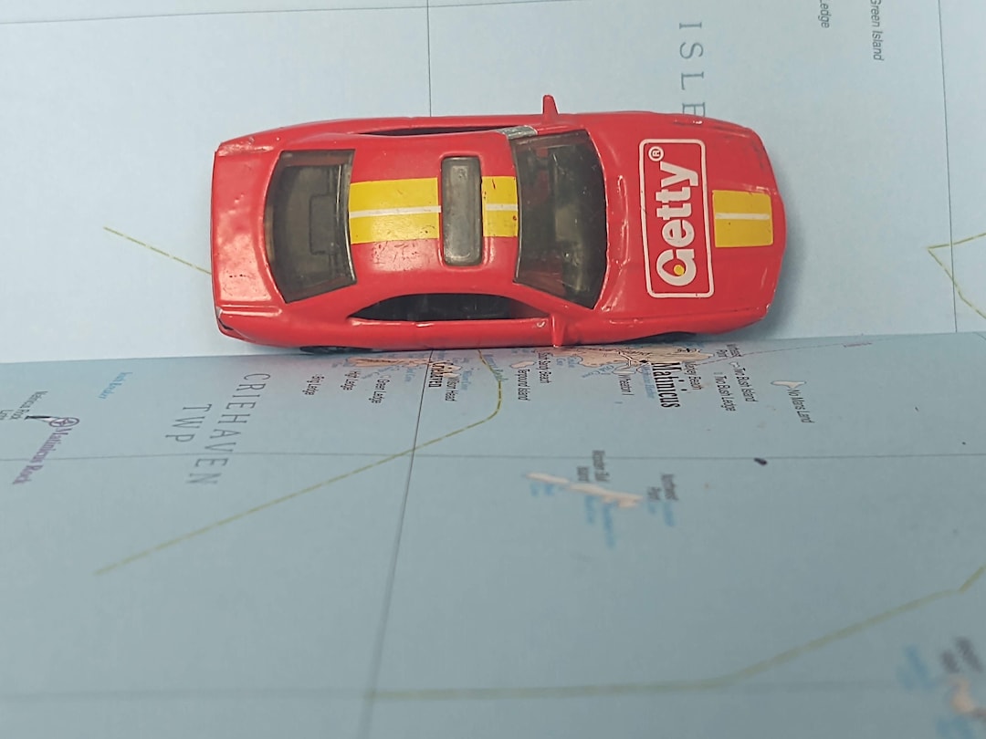 Hot Wheels Getty 1990 Vintage Mattel Bright Red With Yellow Stripe